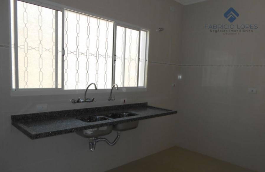 Casa à venda com 3 quartos, 150m² - Foto 11