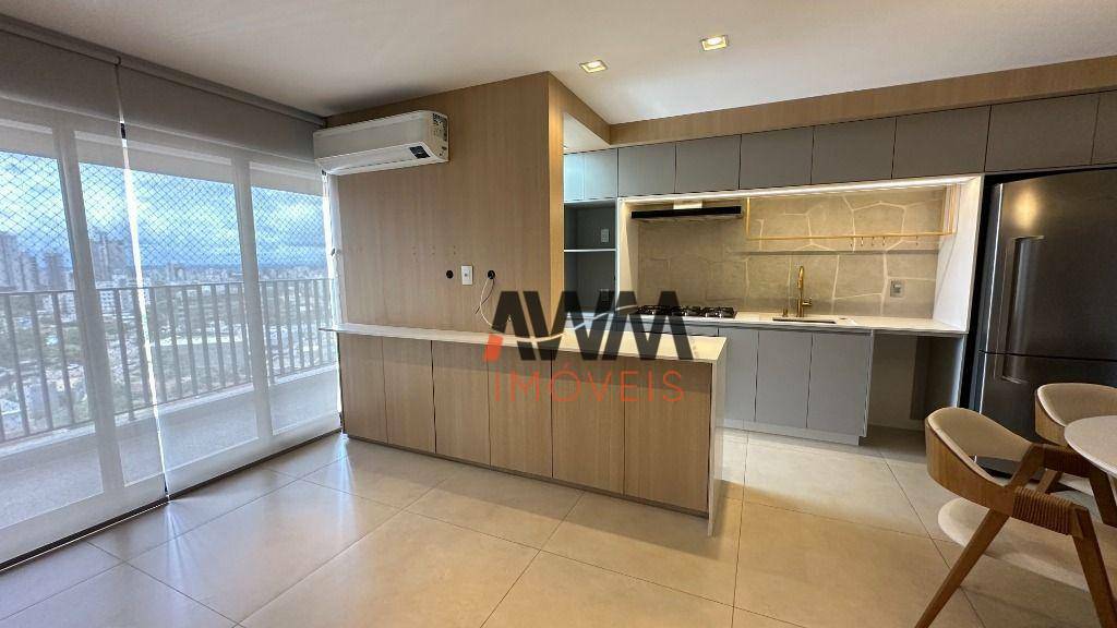 Apartamento para alugar com 2 quartos, 68m² - Foto 5