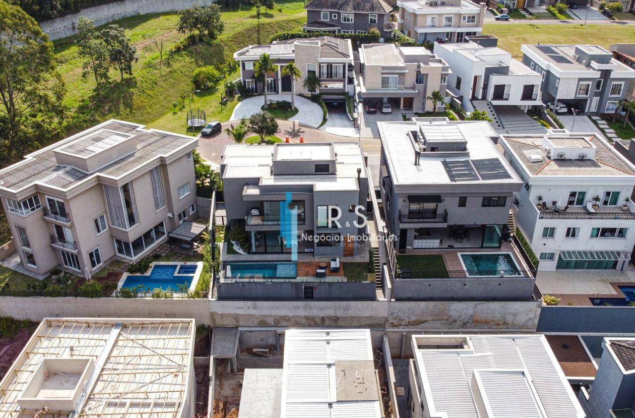 Casa à venda com 4 quartos, 388m² - Foto 6