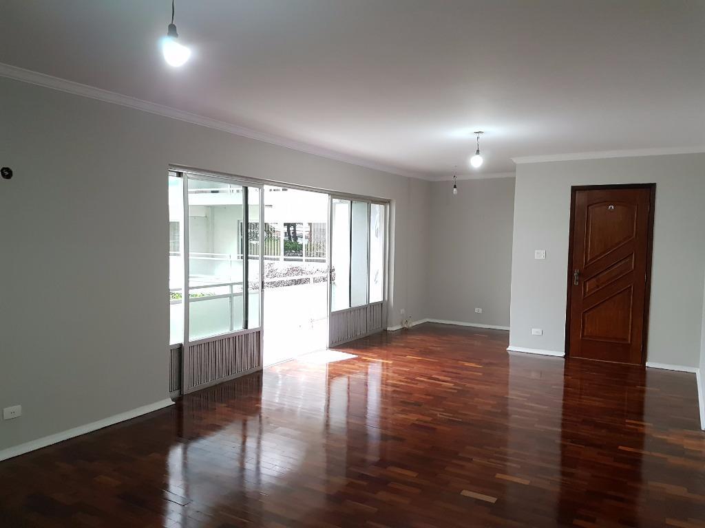 Apartamento à venda com 3 quartos, 156m² - Foto 2