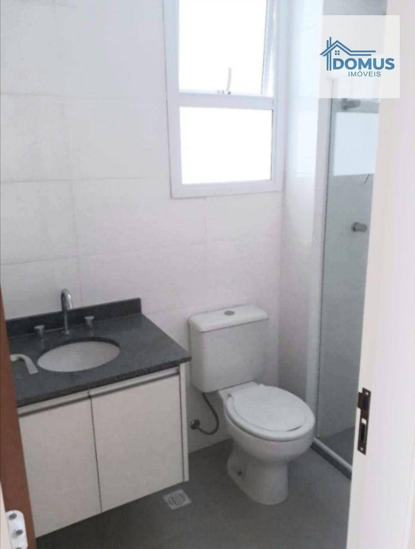 Apartamento para alugar com 2 quartos, 80m² - Foto 17