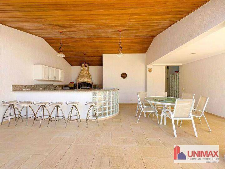 Casa de Condomínio à venda com 6 quartos, 490m² - Foto 3