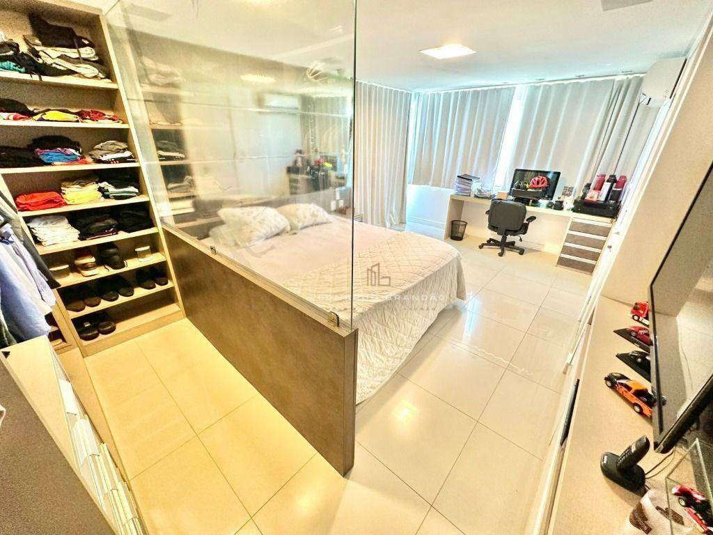Apartamento à venda com 4 quartos, 330m² - Foto 17