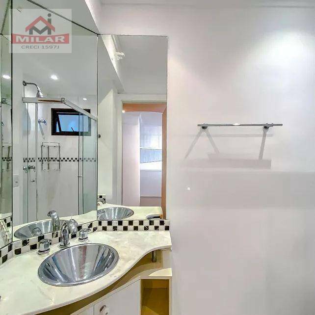 Apartamento para alugar com 3 quartos, 105m² - Foto 9