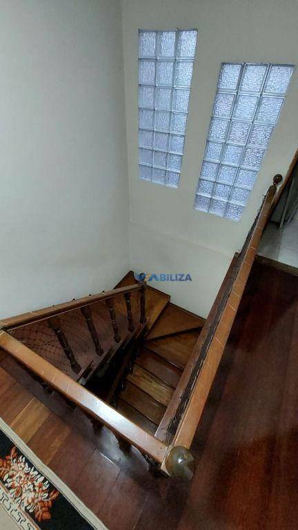 Sobrado à venda com 3 quartos, 218m² - Foto 21