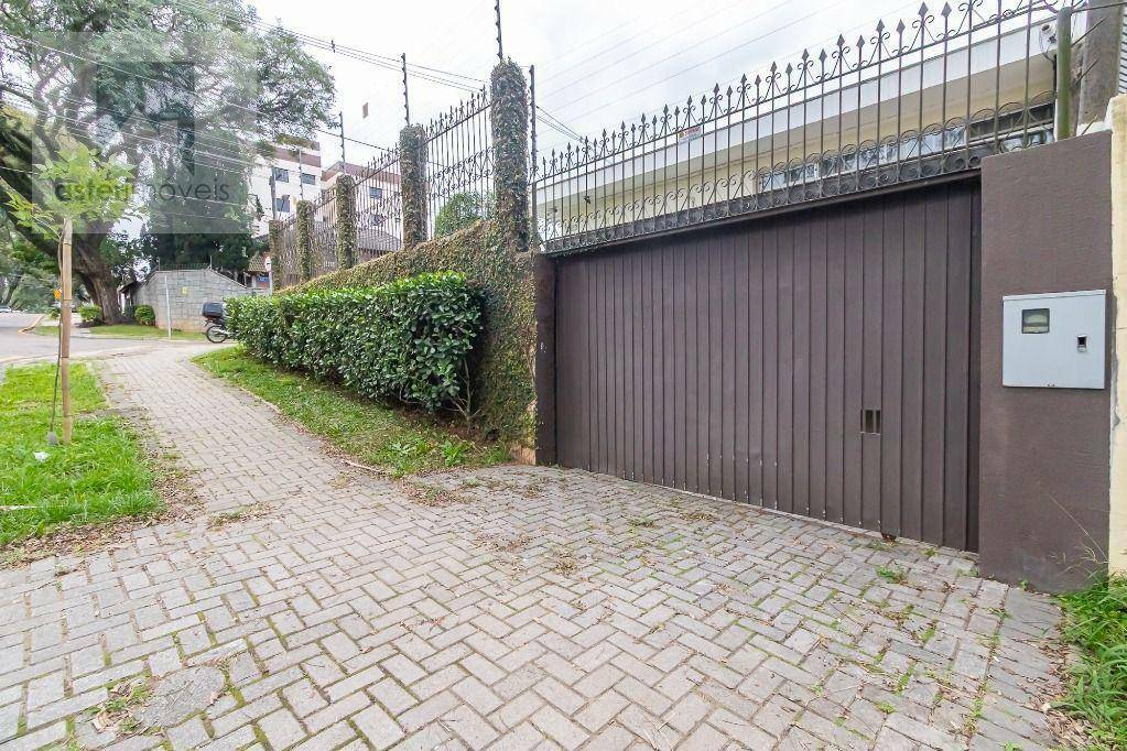 Casa para alugar com 4 quartos, 285m² - Foto 47