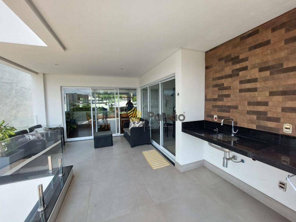 Casa à venda com 4 quartos, 450m² - Foto 2