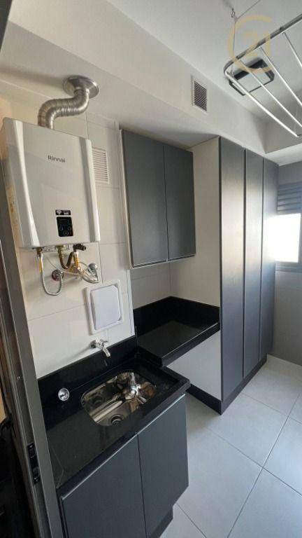 Apartamento à venda com 2 quartos, 67m² - Foto 6