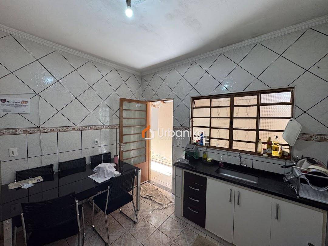 Casa, 2 quartos, 160 m² - Foto 3