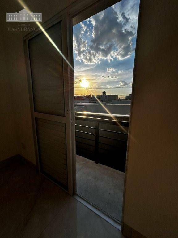 Sobrado à venda com 3 quartos, 217m² - Foto 13