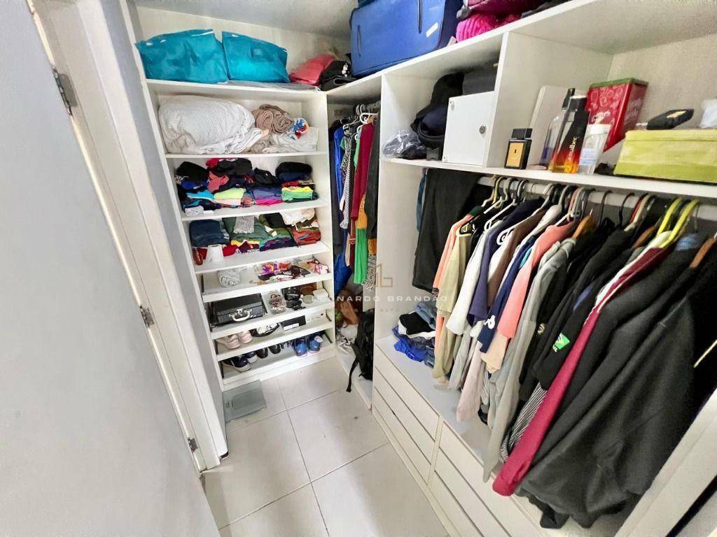 Casa de Condomínio à venda com 4 quartos, 165m² - Foto 37