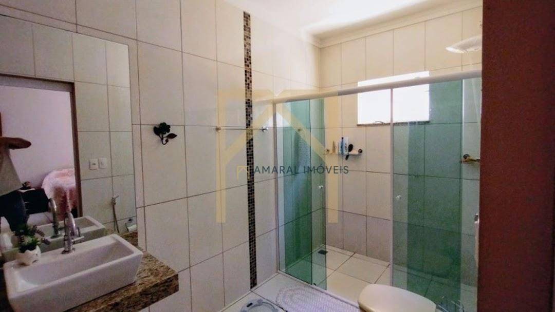 Casa à venda com 3 quartos, 308m² - Foto 19