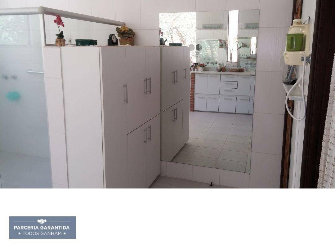 Casa à venda com 5 quartos, 270m² - Foto 19