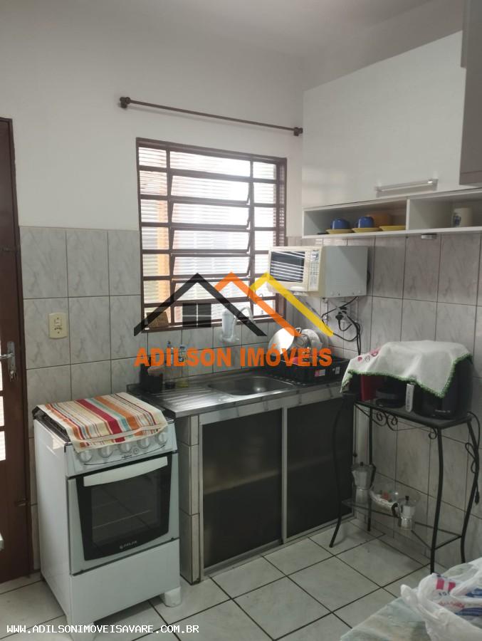 Casa à venda com 2 quartos, 40m² - Foto 3