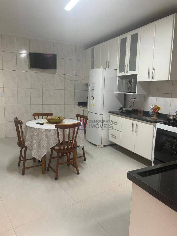 Sobrado à venda com 3 quartos, 263m² - Foto 10