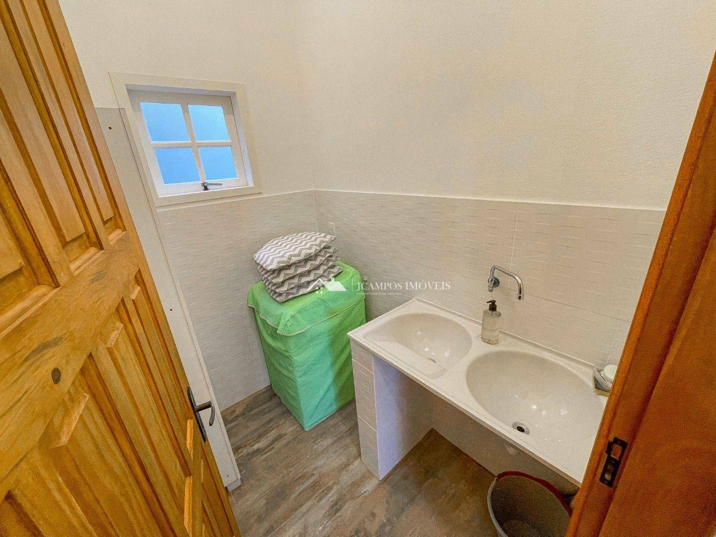 Casa à venda com 3 quartos, 80m² - Foto 7