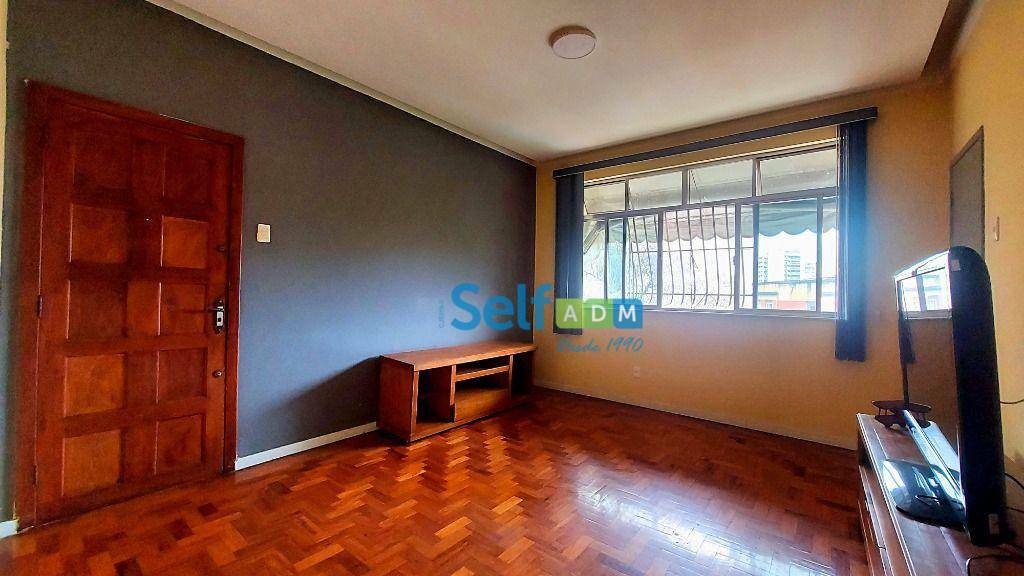 Apartamento para alugar com 2 quartos, 95m² - Foto 4