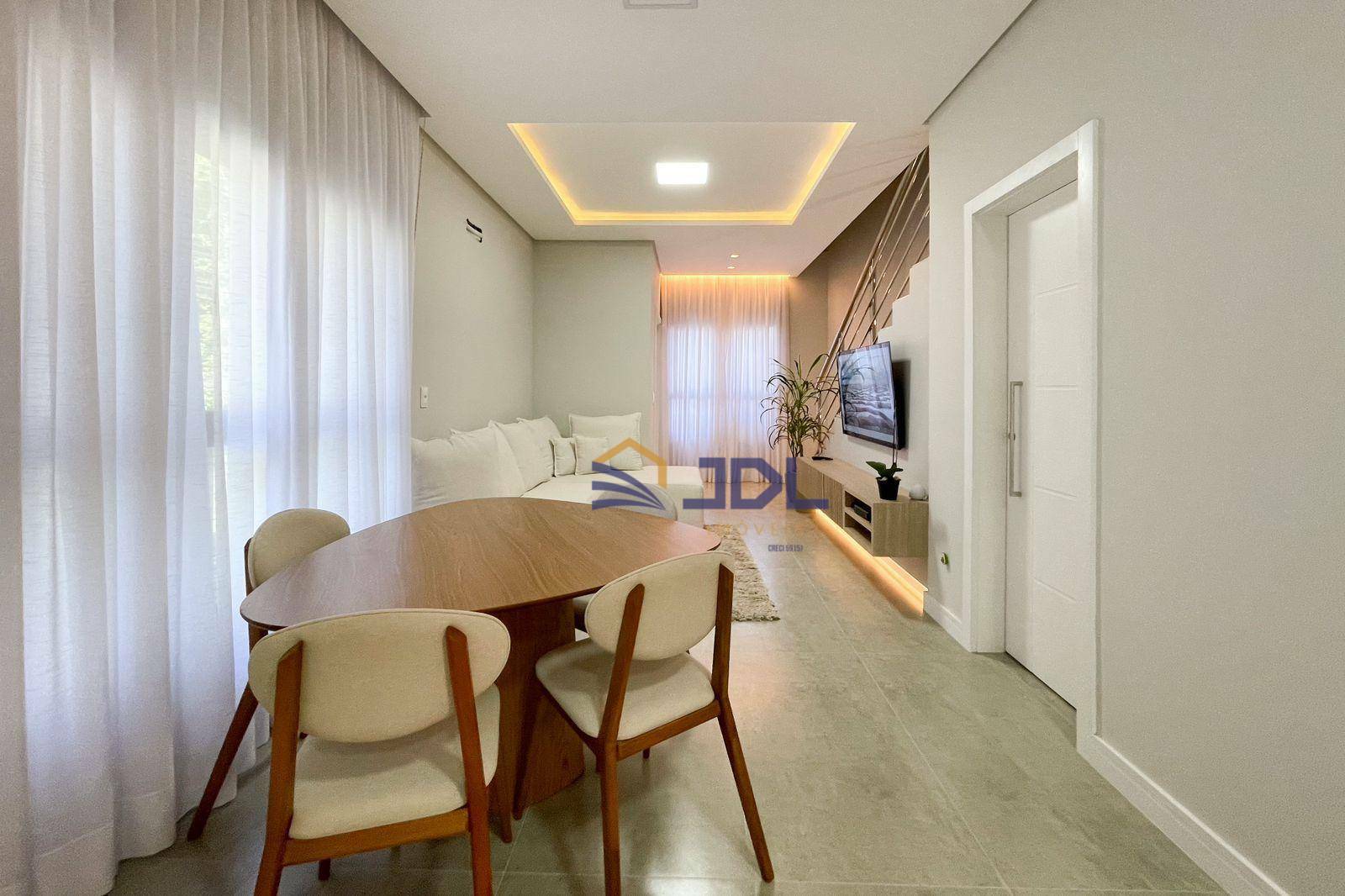 Casa à venda com 2 quartos, 116m² - Foto 4