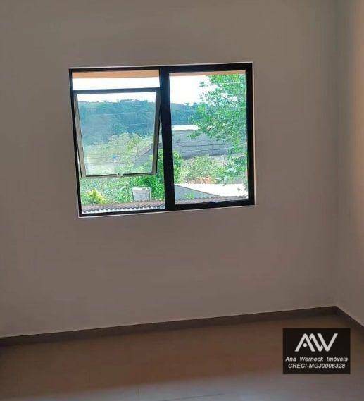 Casa à venda com 2 quartos, 82m² - Foto 4