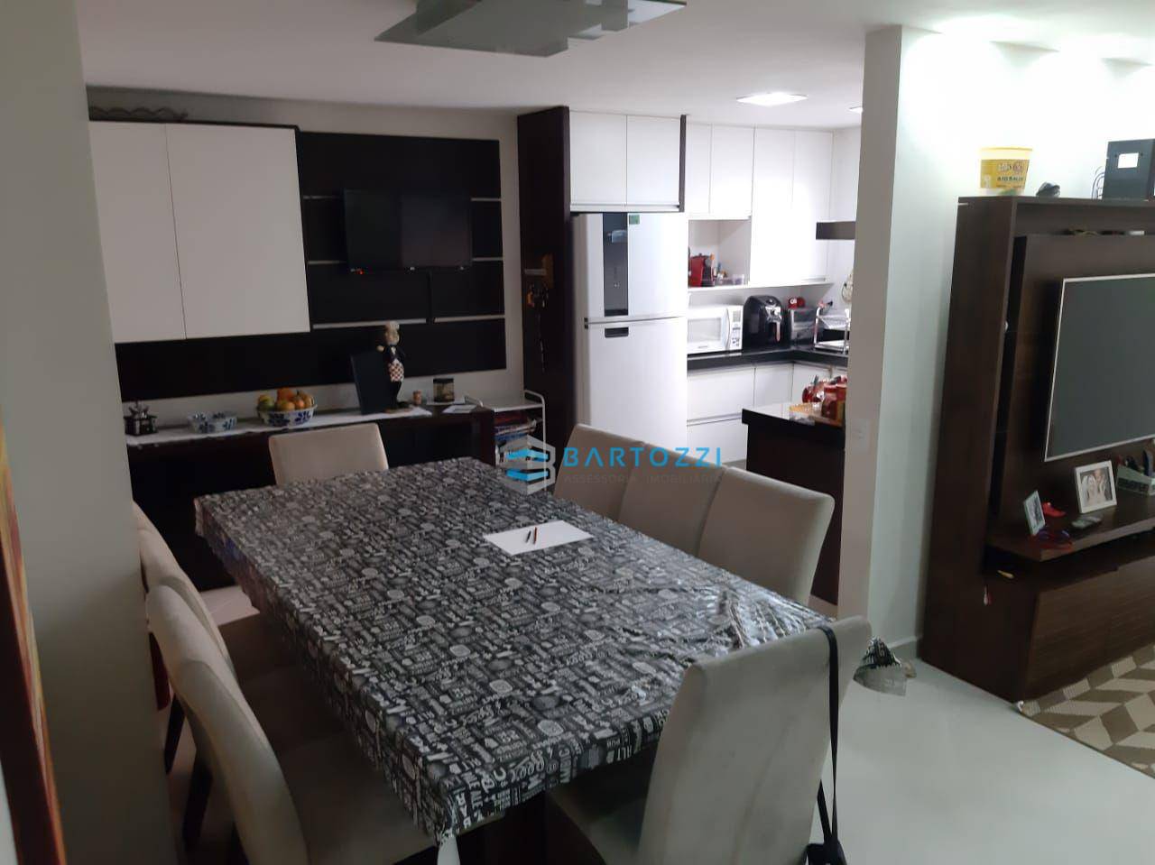 Apartamento à venda com 3 quartos, 210m² - Foto 5