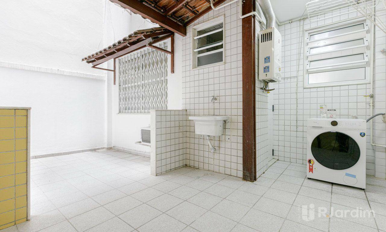 Apartamento para alugar com 3 quartos, 90m² - Foto 4