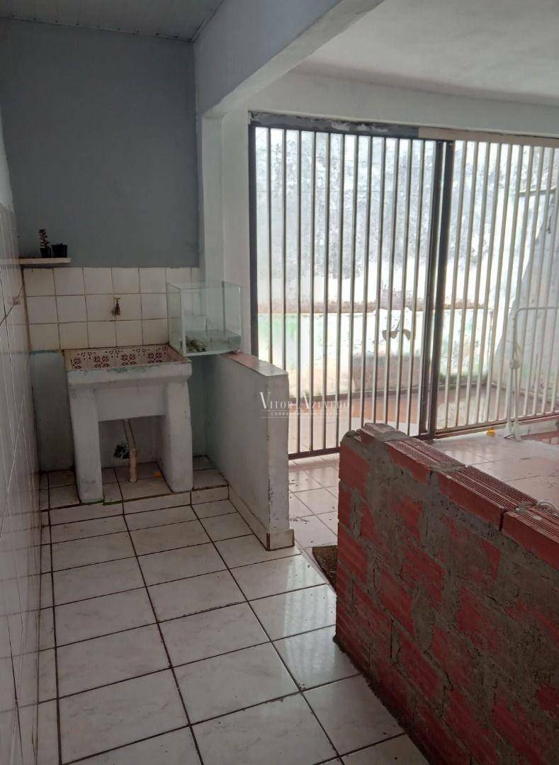 Casa à venda com 2 quartos, 180m² - Foto 9