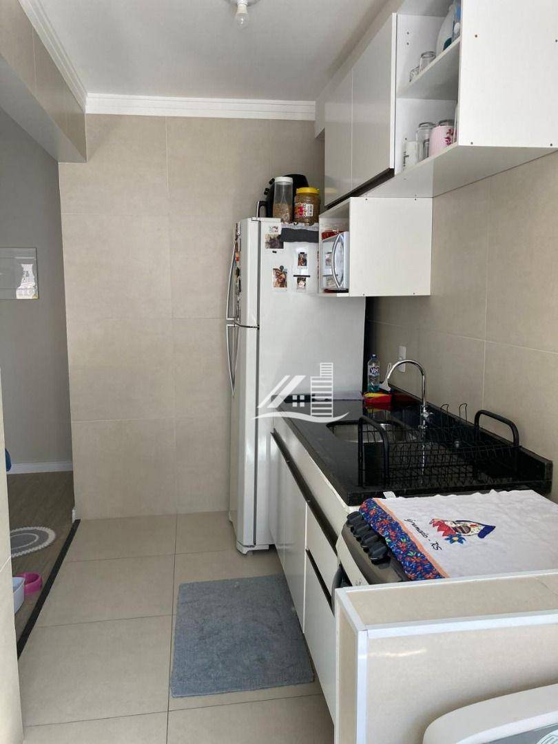 Apartamento à venda com 2 quartos, 54m² - Foto 4