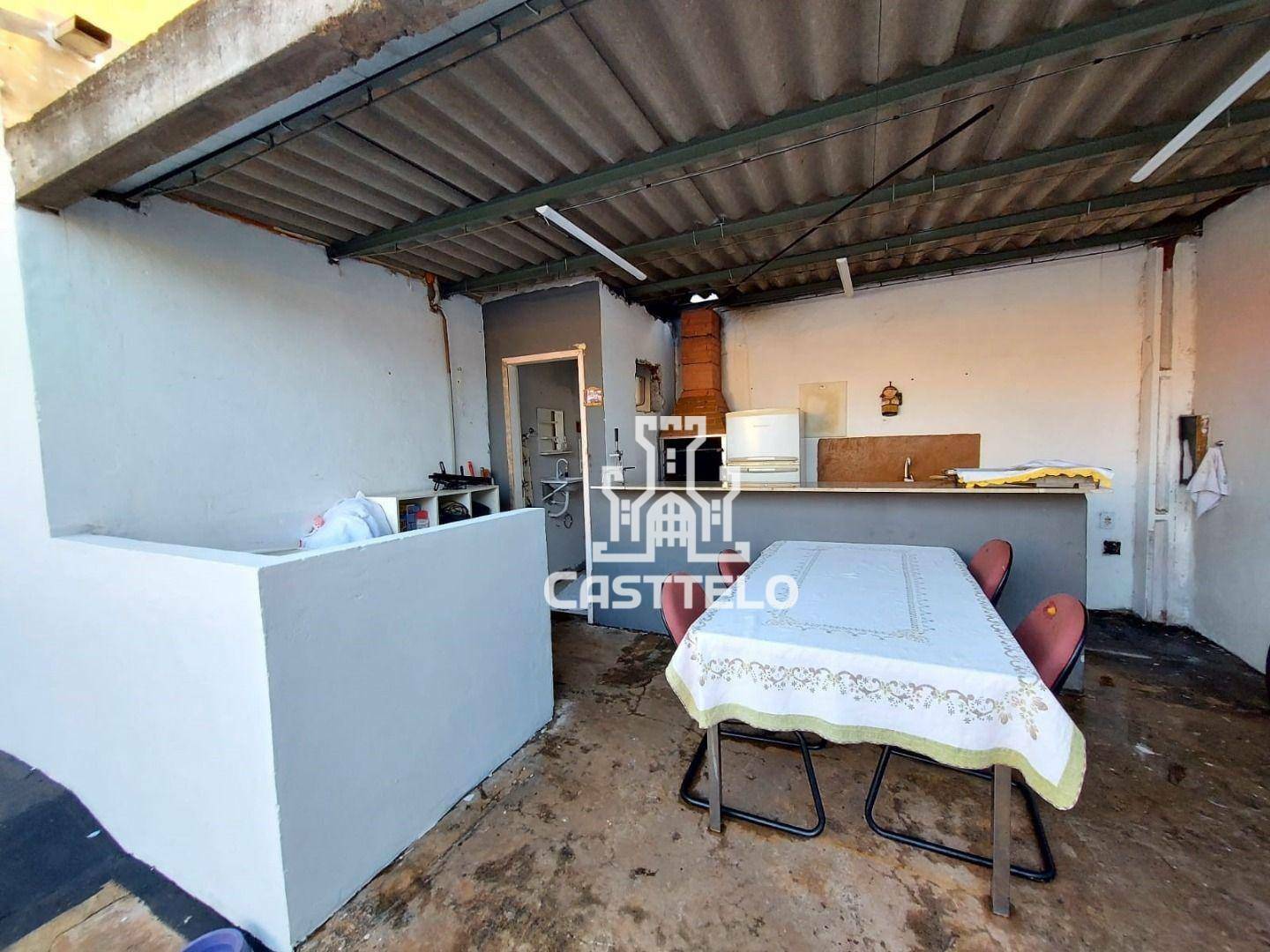 Casa à venda com 3 quartos, 108m² - Foto 4