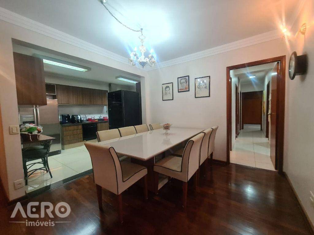 Apartamento à venda com 3 quartos, 140m² - Foto 15