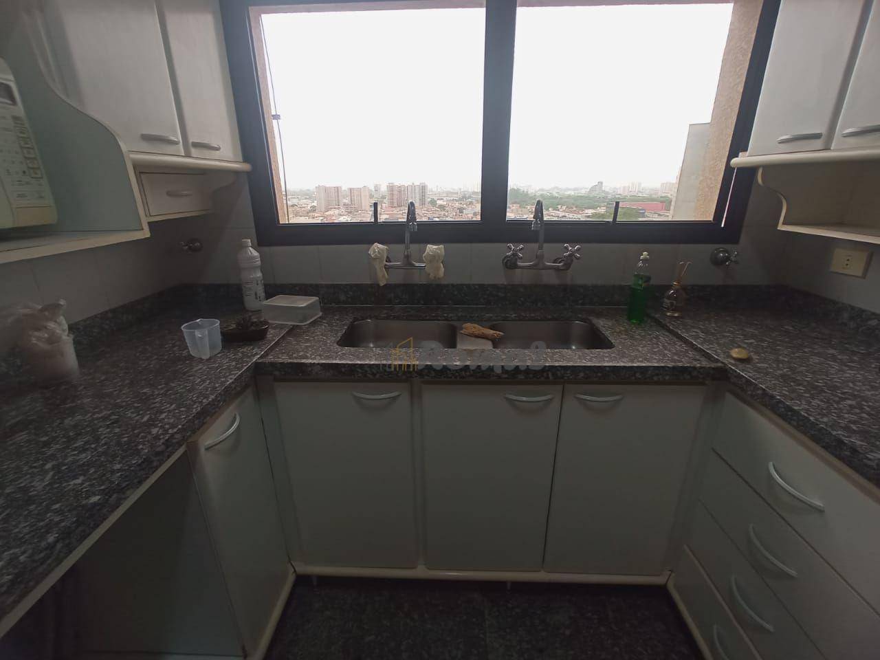 Apartamento à venda e aluguel com 3 quartos, 142m² - Foto 12