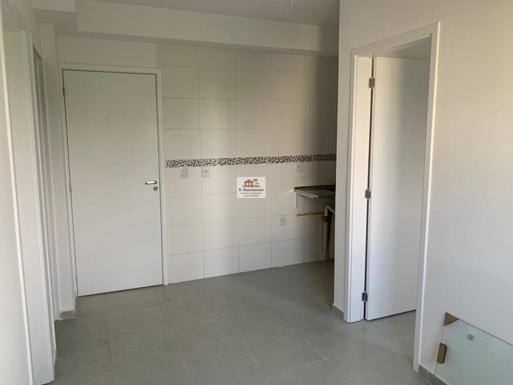 Apartamento à venda com 2 quartos, 40m² - Foto 5