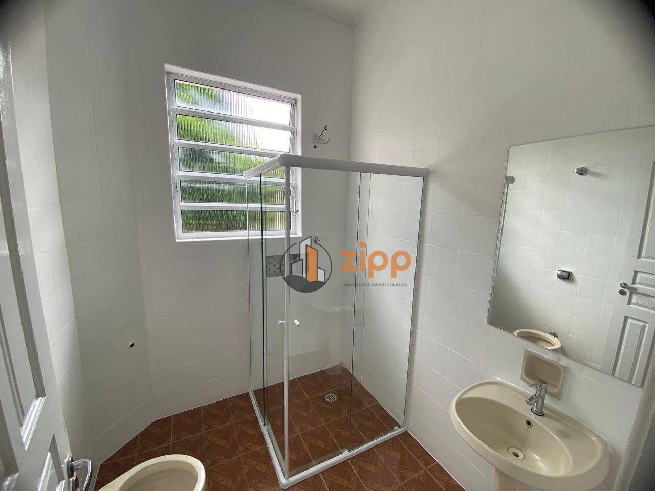 Casa para alugar com 2 quartos, 120m² - Foto 4