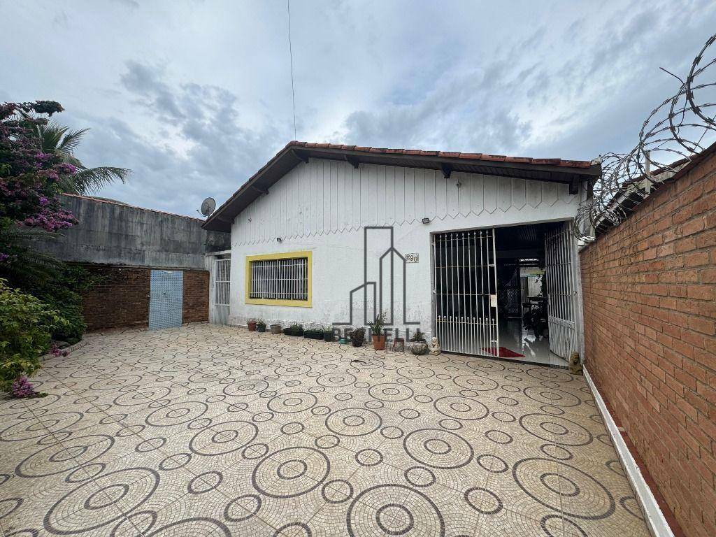 Casa à venda com 5 quartos, 196m² - Foto 3