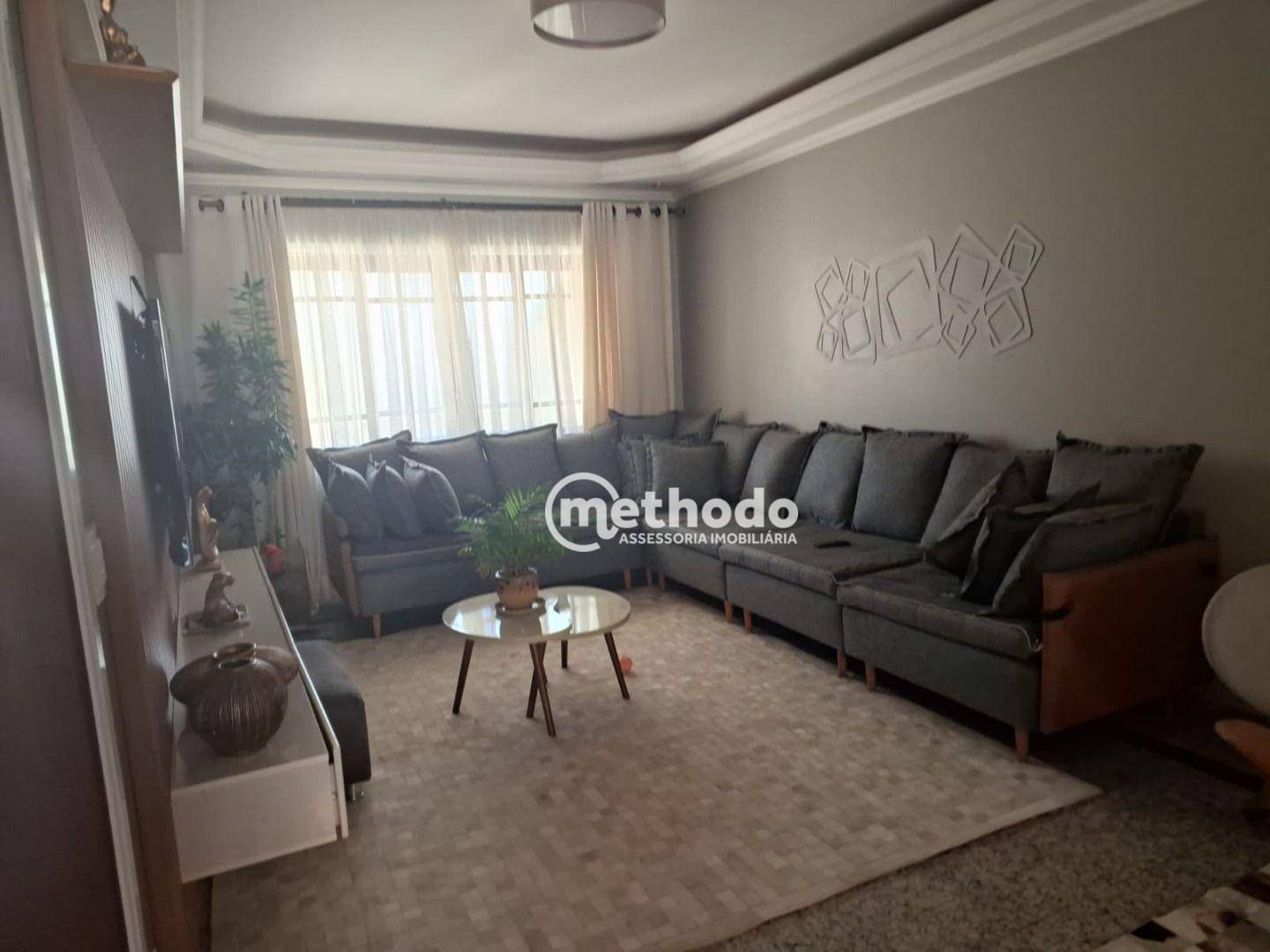 Casa à venda com 4 quartos, 330m² - Foto 19