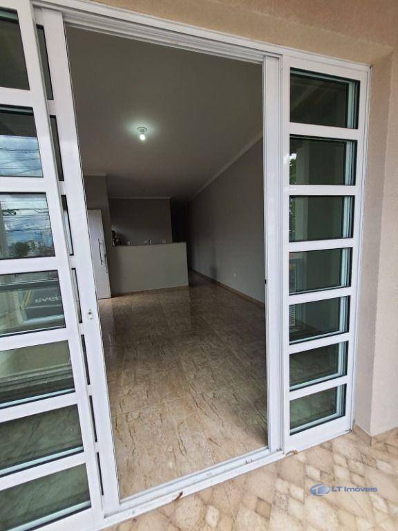 Casa à venda com 3 quartos, 110m² - Foto 9