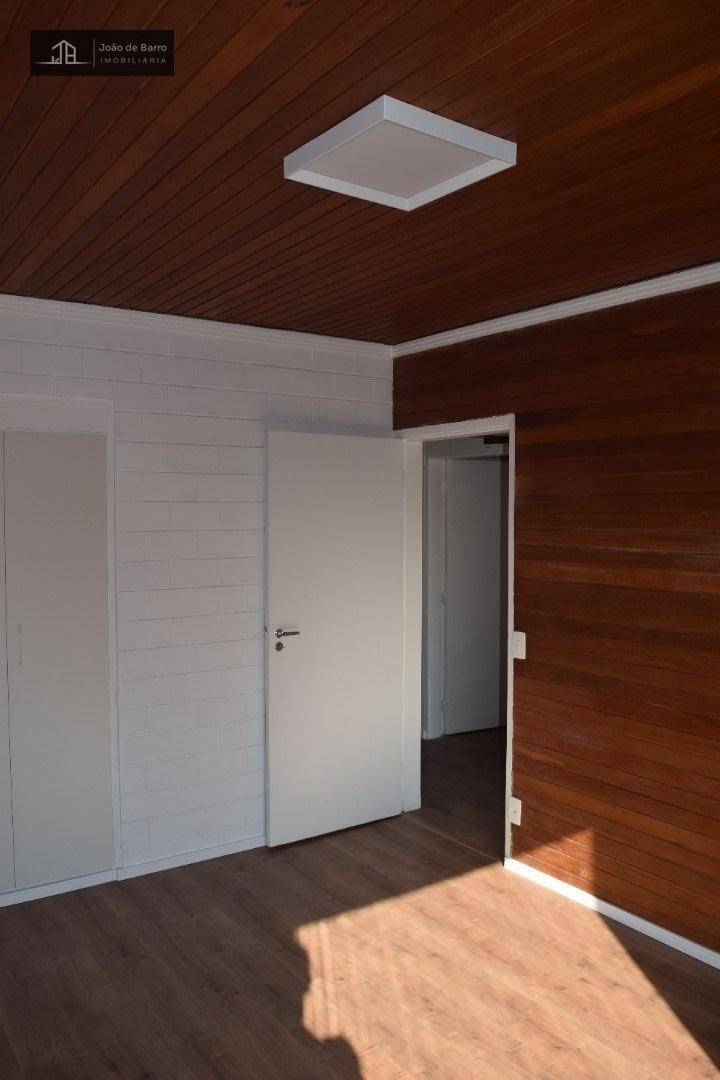 Apartamento para alugar com 3 quartos, 127m² - Foto 4