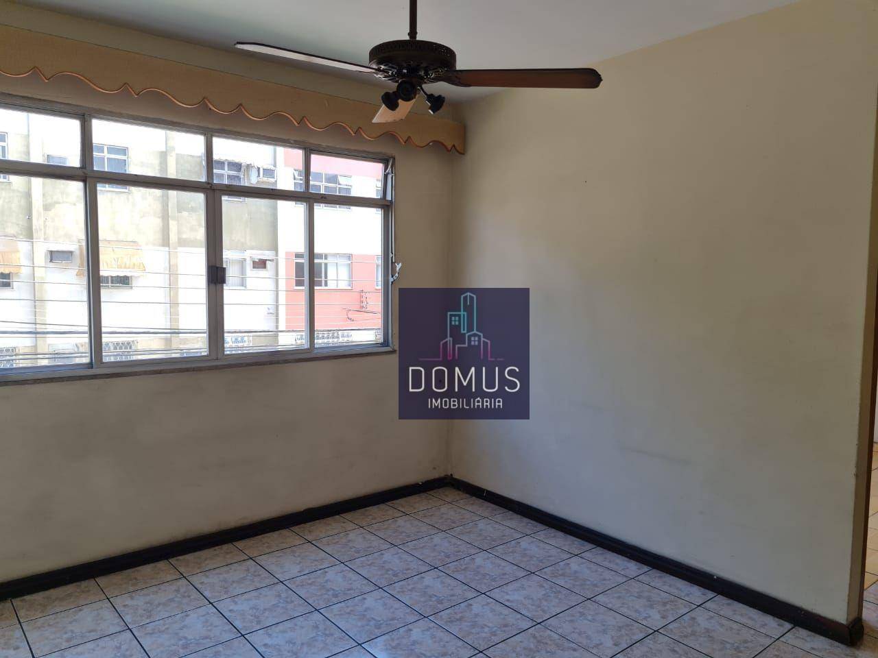 Apartamento à venda com 2 quartos, 46m² - Foto 1