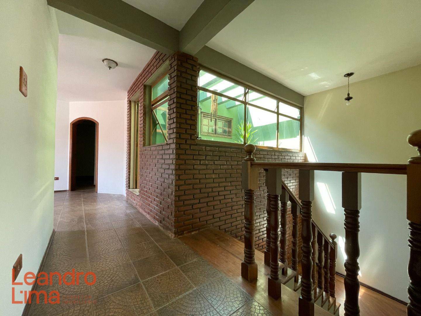 Casa à venda com 4 quartos, 350m² - Foto 19