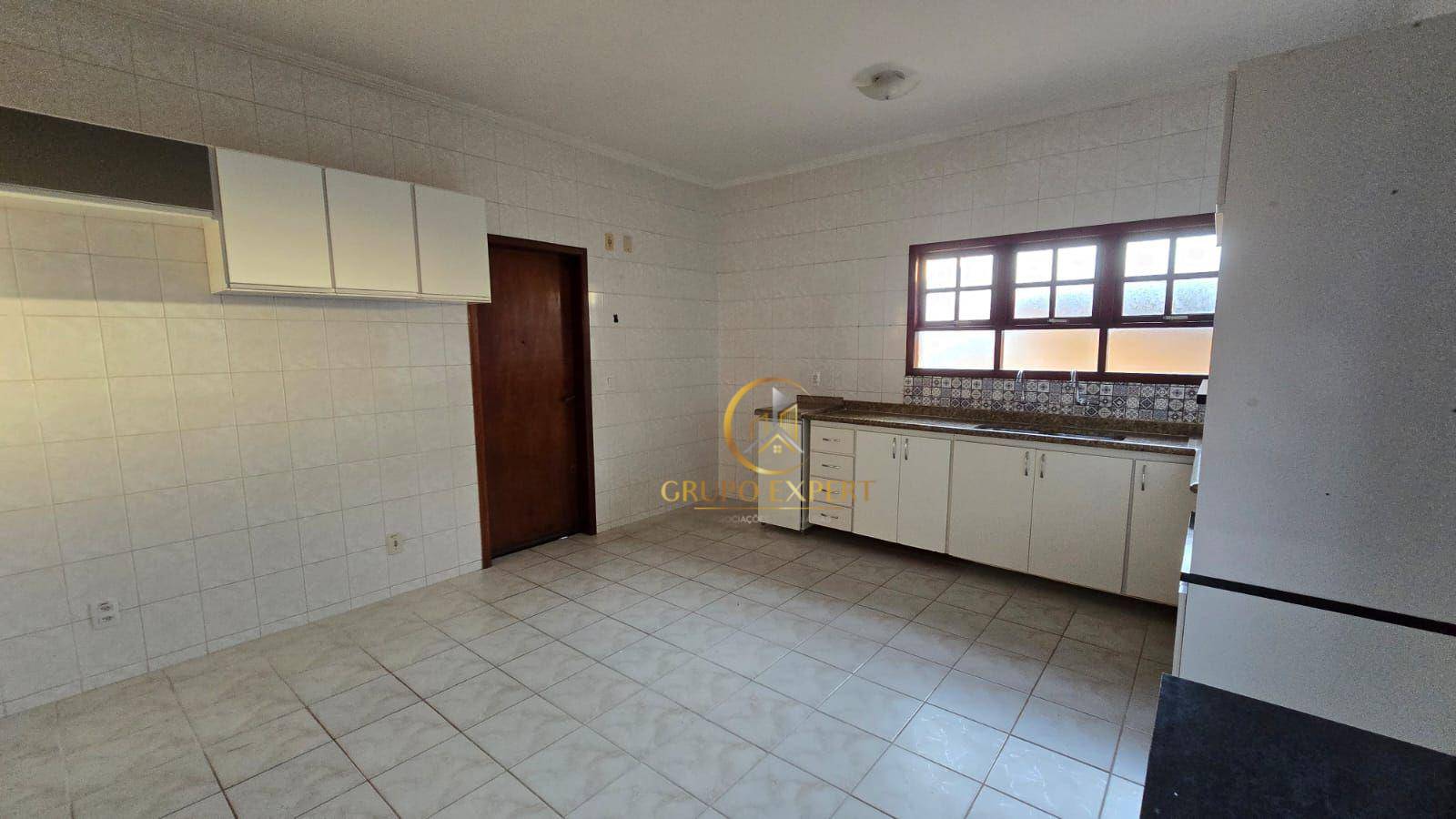 Sobrado para alugar com 4 quartos, 180m² - Foto 18