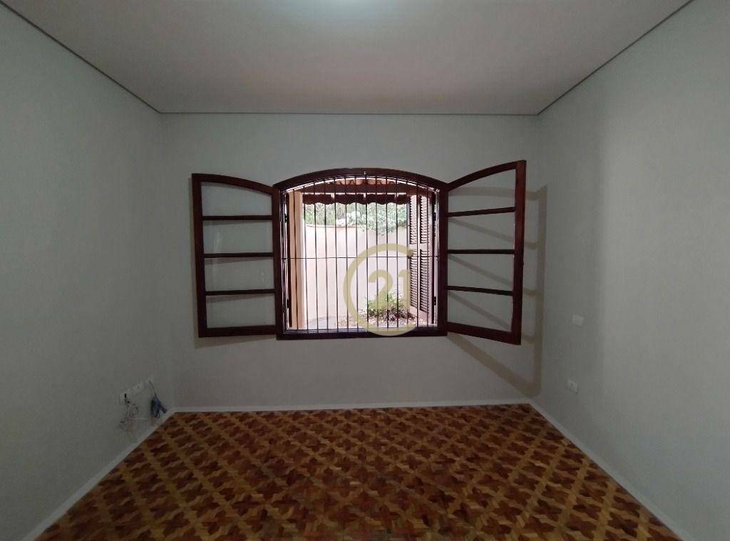 Casa à venda com 2 quartos, 173m² - Foto 7