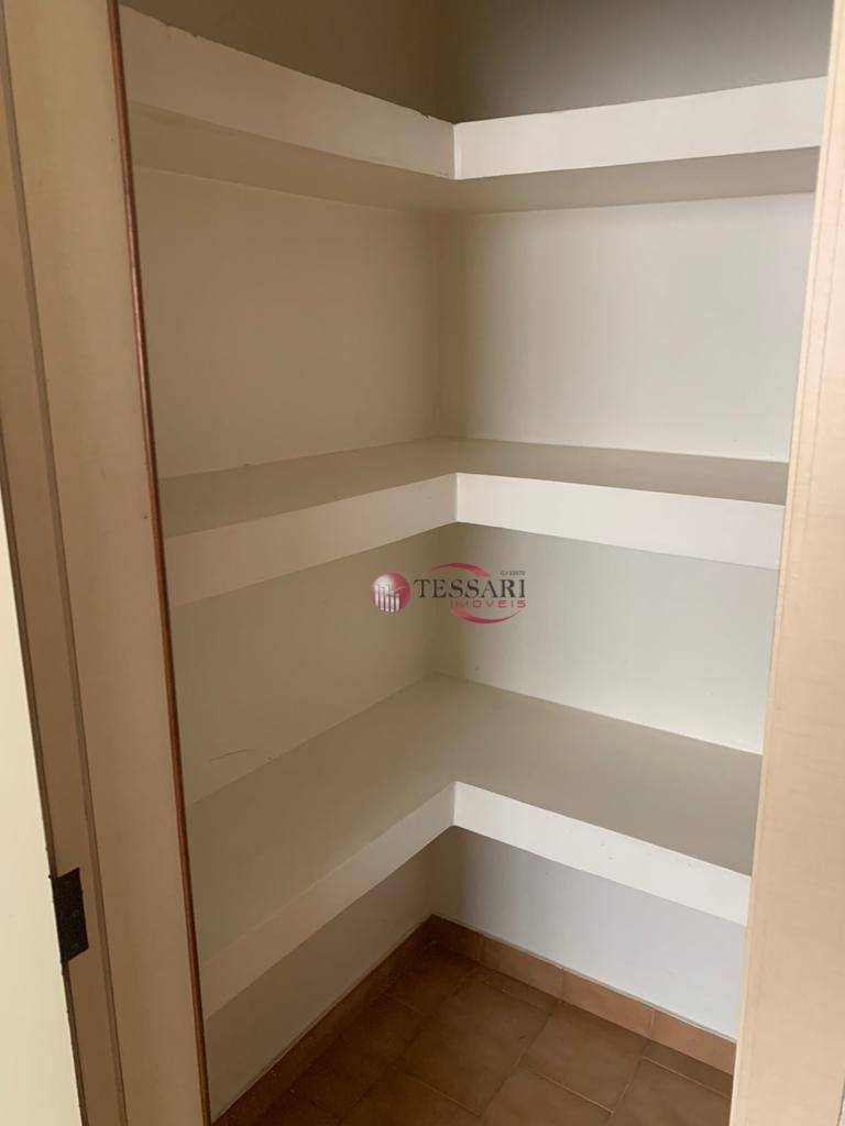 Casa, 3 quartos, 242 m² - Foto 11