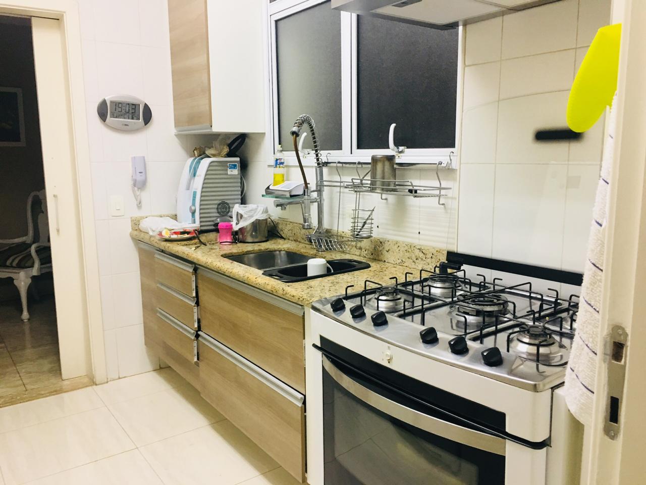 Apartamento à venda com 3 quartos, 189m² - Foto 13