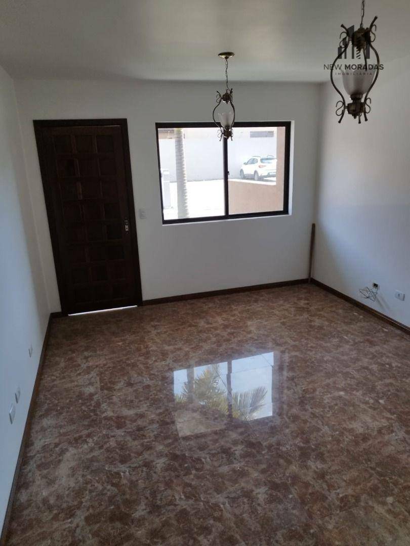 Sobrado à venda com 3 quartos, 110m² - Foto 1