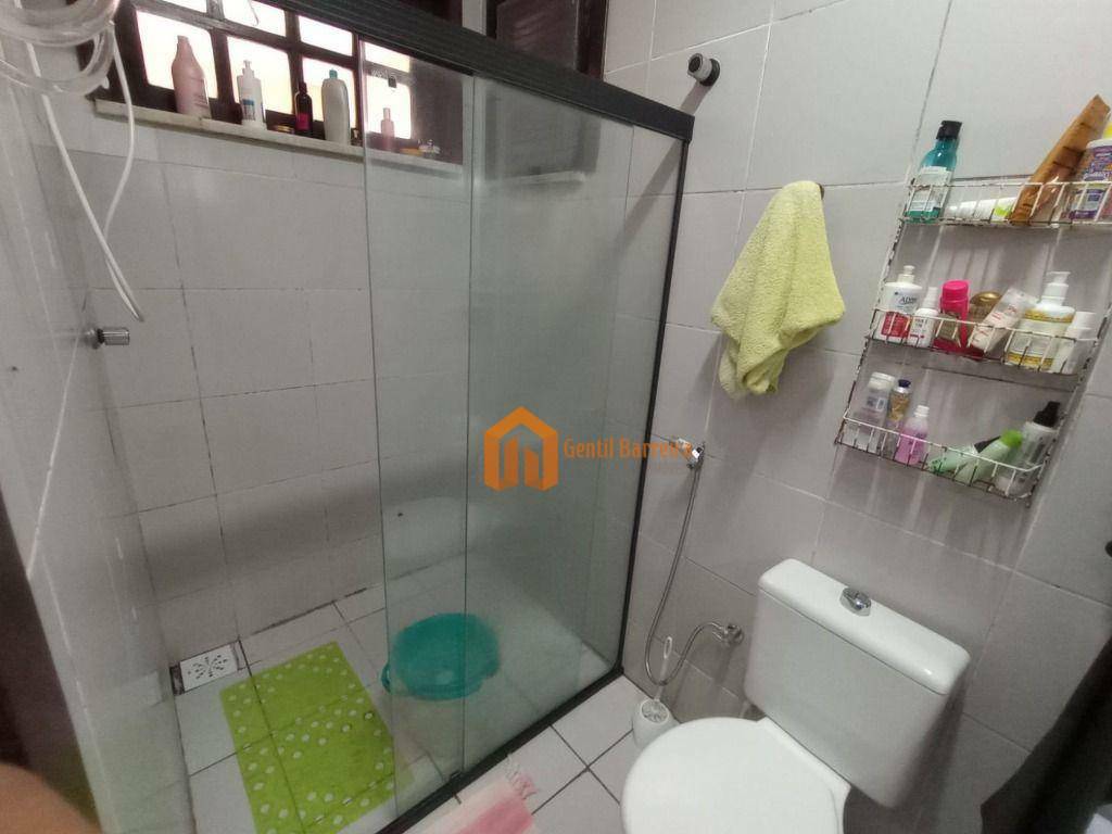 Casa de Condomínio à venda com 3 quartos, 302m² - Foto 18