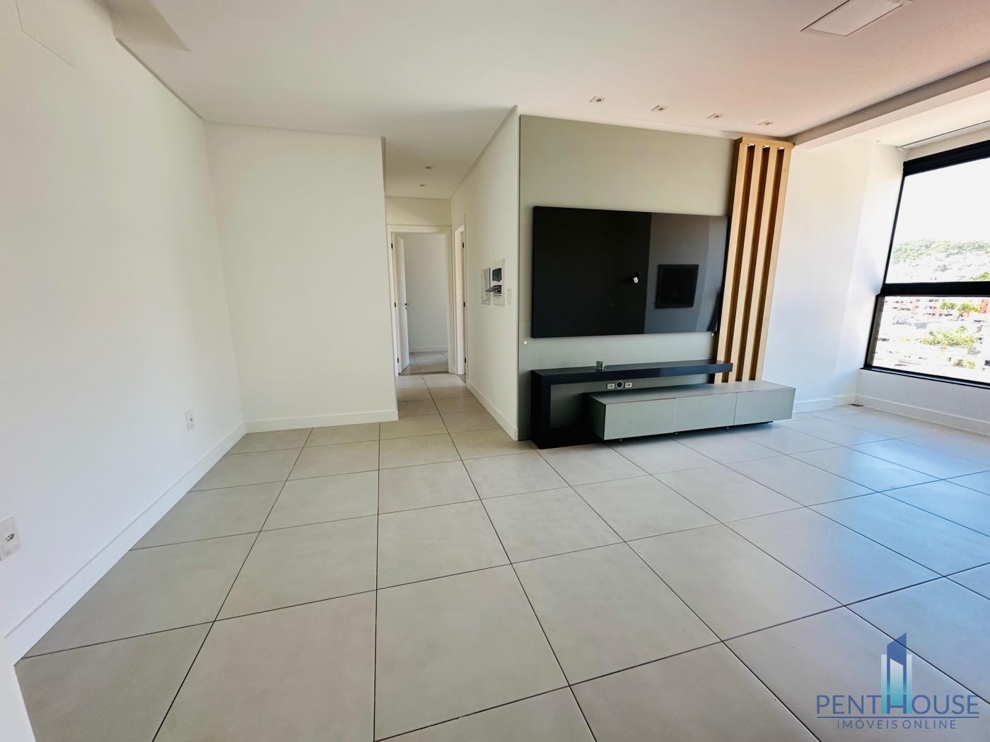 Apartamento para alugar com 2 quartos, 72m² - Foto 2