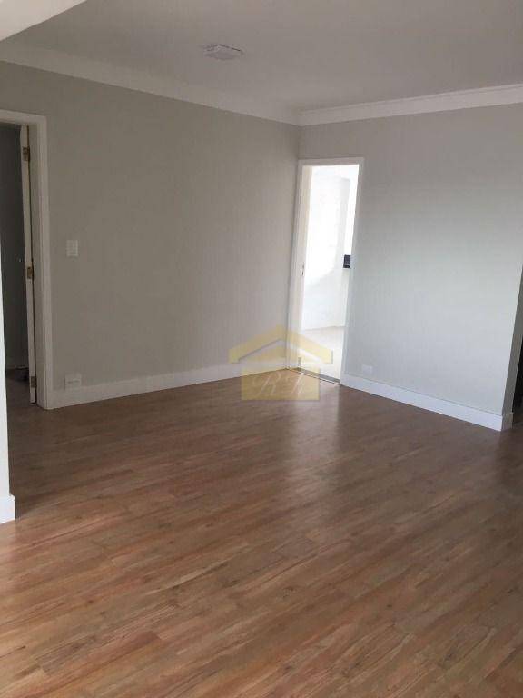 Apartamento à venda com 3 quartos, 170m² - Foto 4