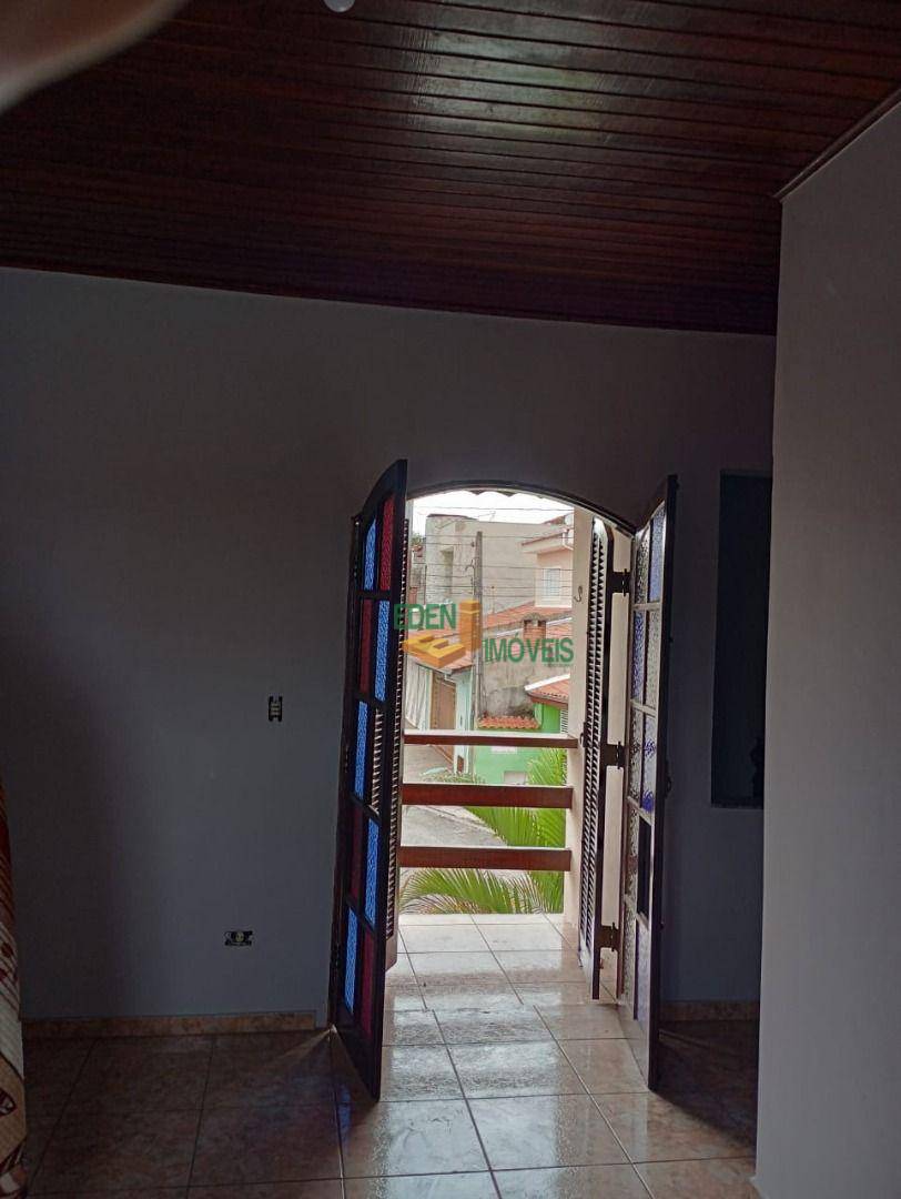 Casa à venda com 4 quartos, 200m² - Foto 11