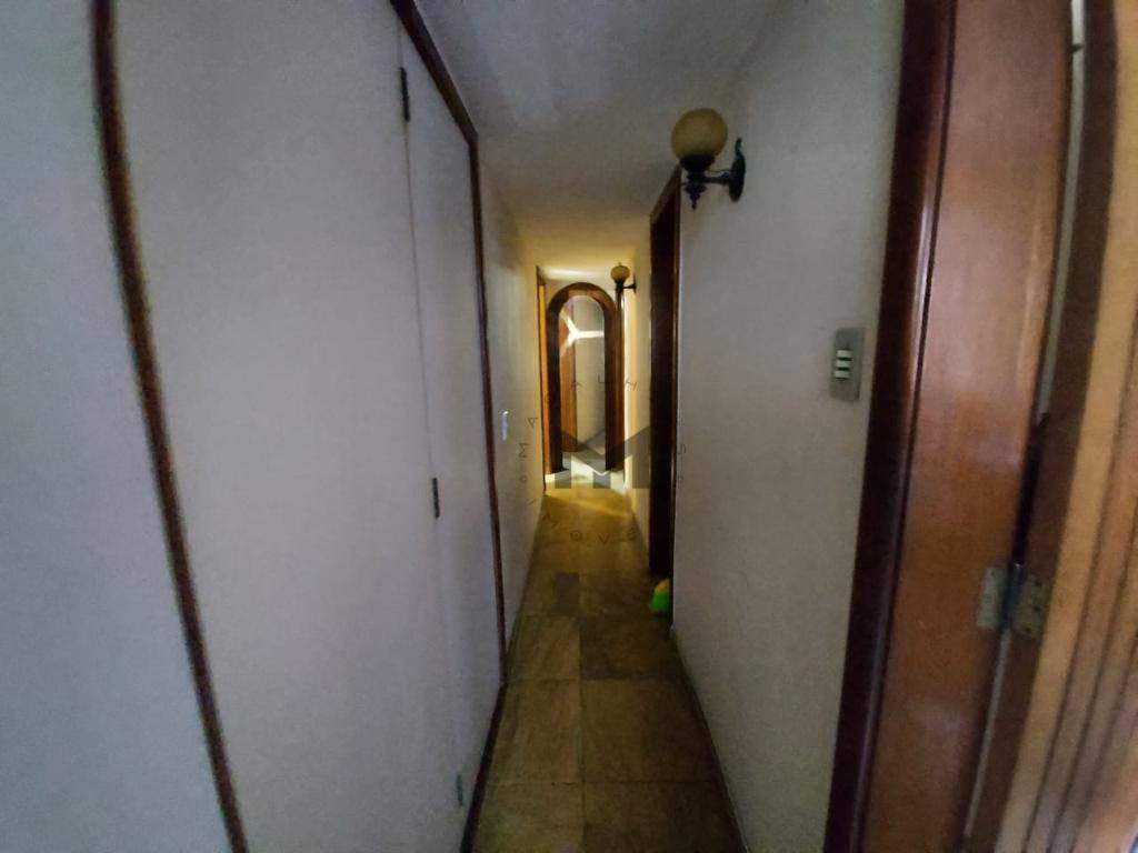 Apartamento à venda com 3 quartos, 115m² - Foto 18