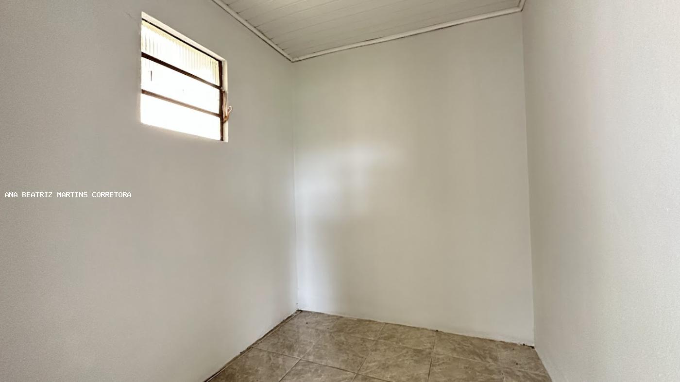 Casa à venda com 3 quartos, 92m² - Foto 14