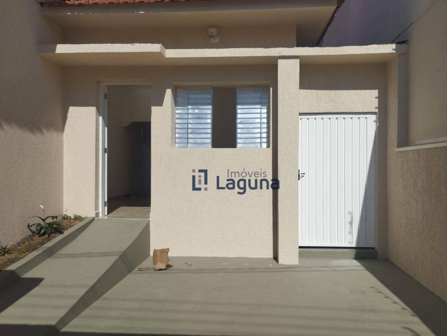 Casa para alugar com 2 quartos, 75m² - Foto 2